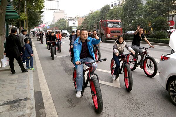 瑞馬壁掛爐:這些年,唯獨藍天不能辜負